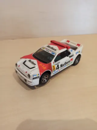 Scalextric Ford RS200 Marlboro