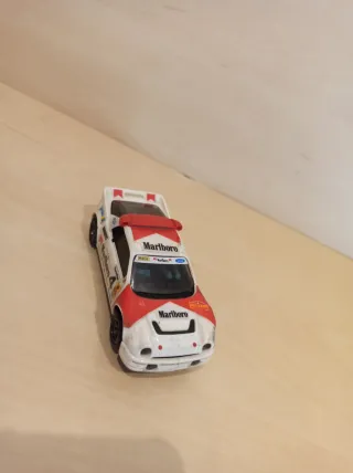 Scalextric Ford RS200 Marlboro