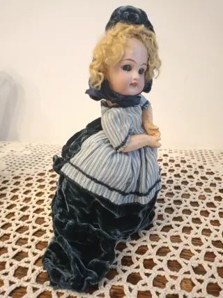 Muñeca antigua francesa