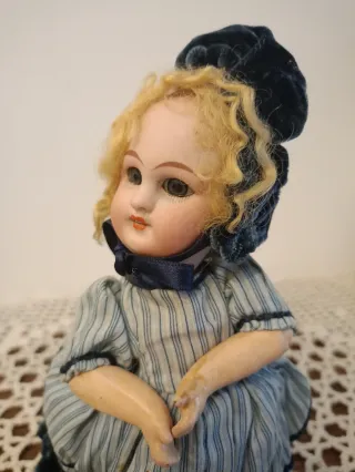 Muñeca antigua francesa