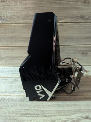 Cooler Master V10 dissipatore CPU ibrido