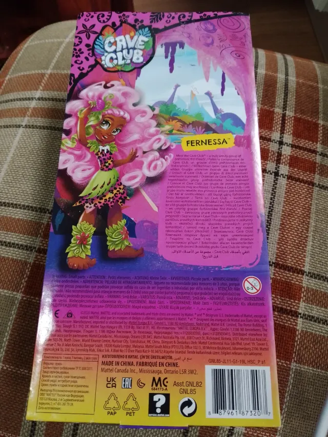 Muñeca Cave Club Nueva en caja