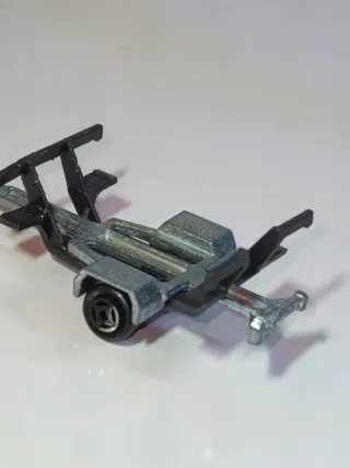 REMOLQUE PARA KAYAKS MAJORETTE 1/64