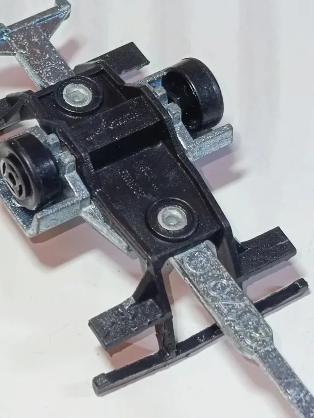 REMOLQUE PARA KAYAKS MAJORETTE 1/64