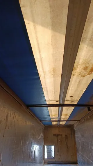 Semirremolque piso móvil