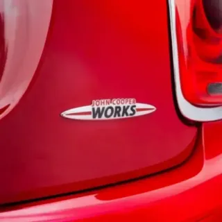 Logo Emblema JCW para Maletero de Mini Cooper One