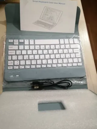 Funda con teclado iPad 11