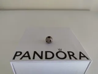 Pandora Charm Corazón Plata