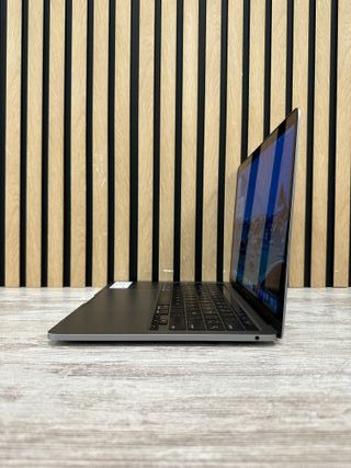 MacBook Pro 13" 2020 TB M1 8gb 256gb SSD
