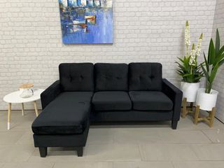 Sofá chaise-longue en negro terciopelo