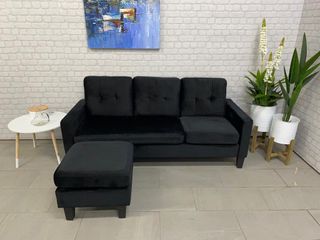 Sofá chaise-longue en negro terciopelo