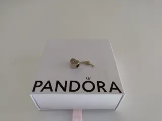 Pandora Charm Corazón Candado