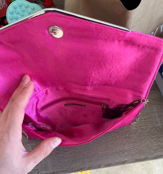 Bolso de fiesta fucsia con pedrería