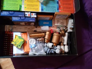 OPORTUNIDAD!!Lote electricidad y fontanería