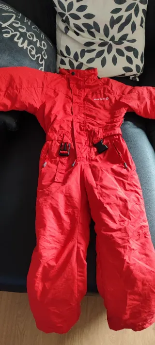 Buzo Nieve Rojo Talla 6 Años