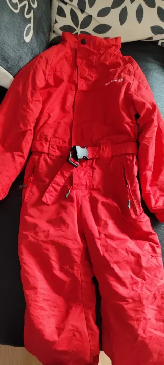 Buzo Nieve Rojo Talla 6 Años