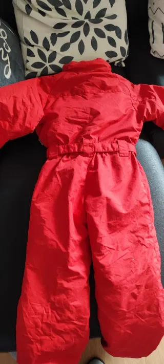 Buzo Nieve Rojo Talla 6 Años