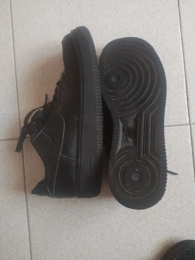 Nike Air Force 1 Negras Talla 40