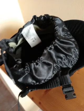 Casco de equitación negro