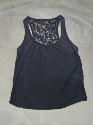 Camiseta tirantes encaje espalda