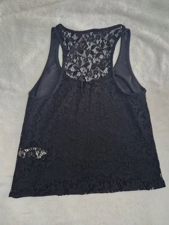 Camiseta tirantes encaje espalda