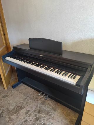 Piano Roland HP-3e