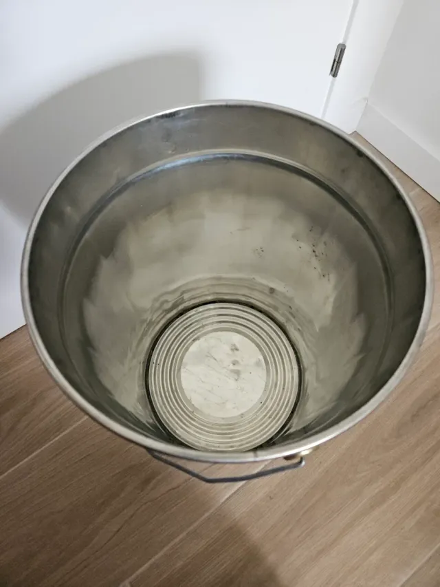 Bidón metálico hermético