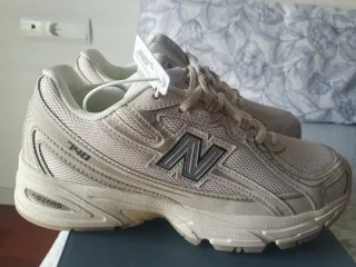 New Balance Beige Zapatillas Deportivas