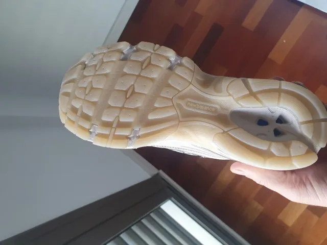 New Balance Beige Zapatillas Deportivas