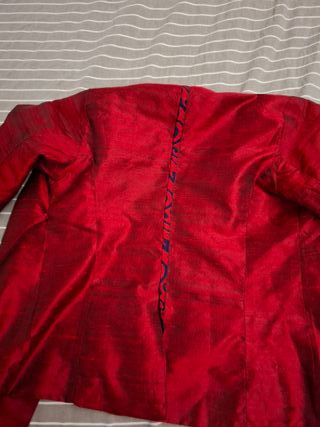 Giacca elegante lucente sartoriale