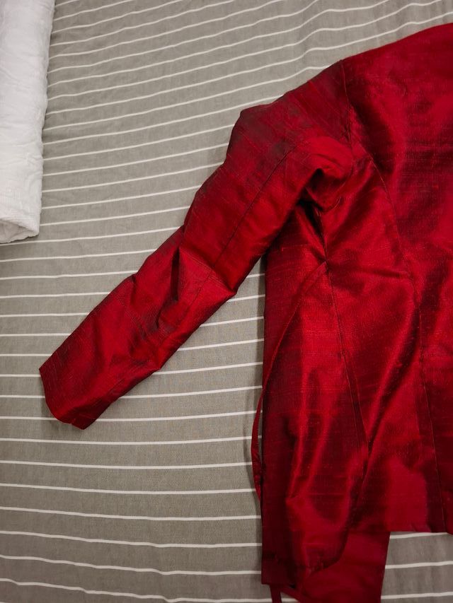 Giacca elegante lucente sartoriale