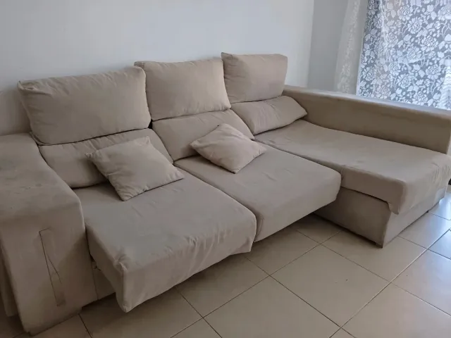 Sofá chaiselongue beige tela