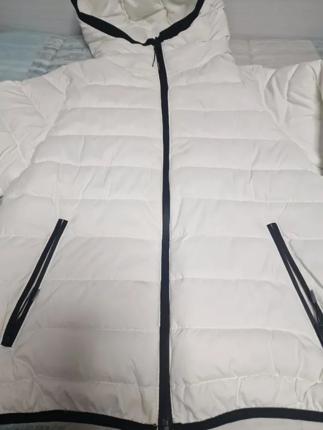 Anorak junior Bershka blanco