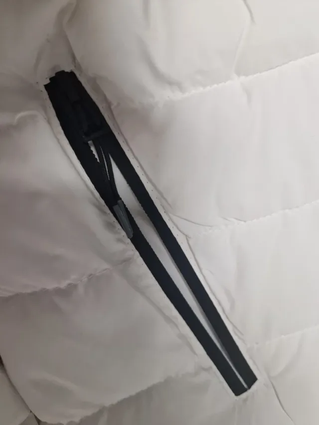 Anorak junior Bershka blanco