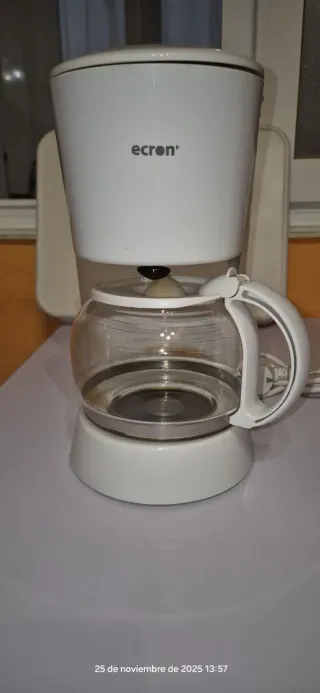 Cafetera Ecron Blanca