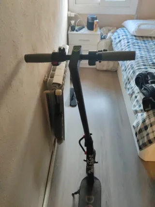 2 Patinetes Eléctricos.