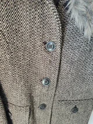 Abrigo chica con cuello de pelo