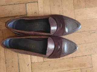 Zapatos de piel para mujer