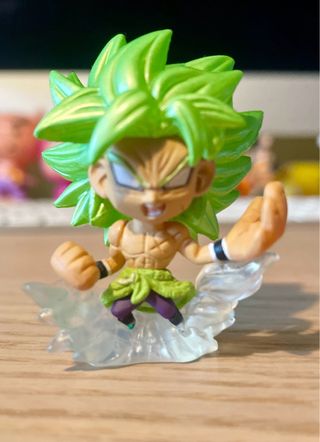 Figura Gachapon Dragon Ball Super Broly.