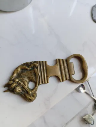 Antico cavatappi a testa di toro