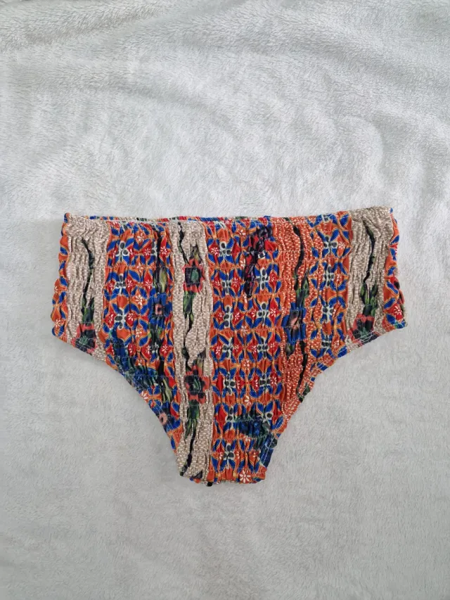 Braguita bikini alta elástica nueva