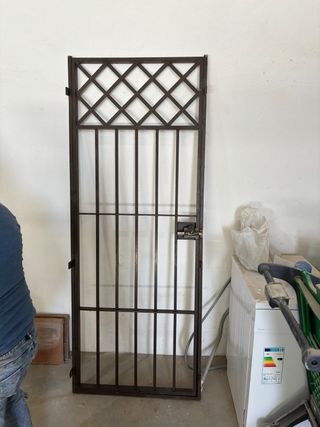 Puerta de seguridad para patio