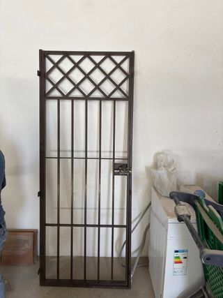 Puerta de seguridad para patio