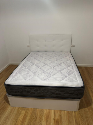 Canapé di varie misure. Colori: Bianco, Wengué, Cambrian, Artico e Ciliegio. Materassi premium, comodità e durevolezza.