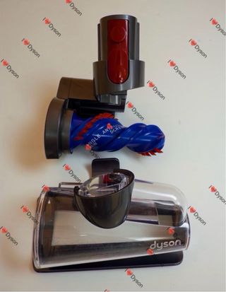 Mini spazzola Dyson anti-groviglio per animali domestici