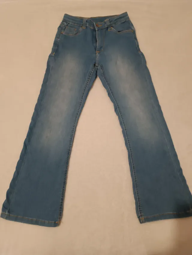 Vaqueros de niña