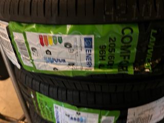 Neumáticos nuevos a domicilio 642 438 311 WhatsApp