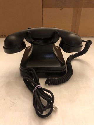 Teléfono antiguo baquelita negro