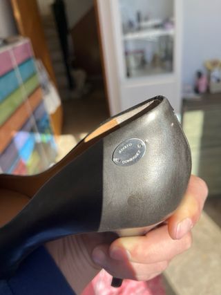 Zapatos tacón Adolfo Dominguez grises