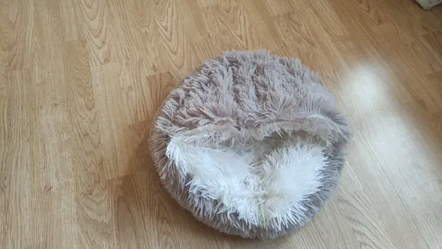 Cama para mascotas mullida y suave